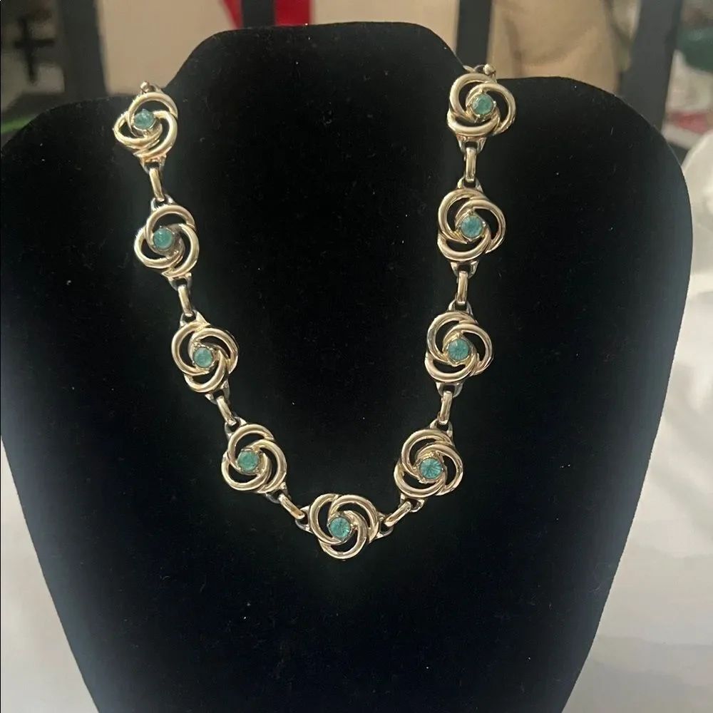 Vintage gold tone necklace with blue stones simple and elegant EVC no markings